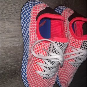 Derupt Adidas Sneakers